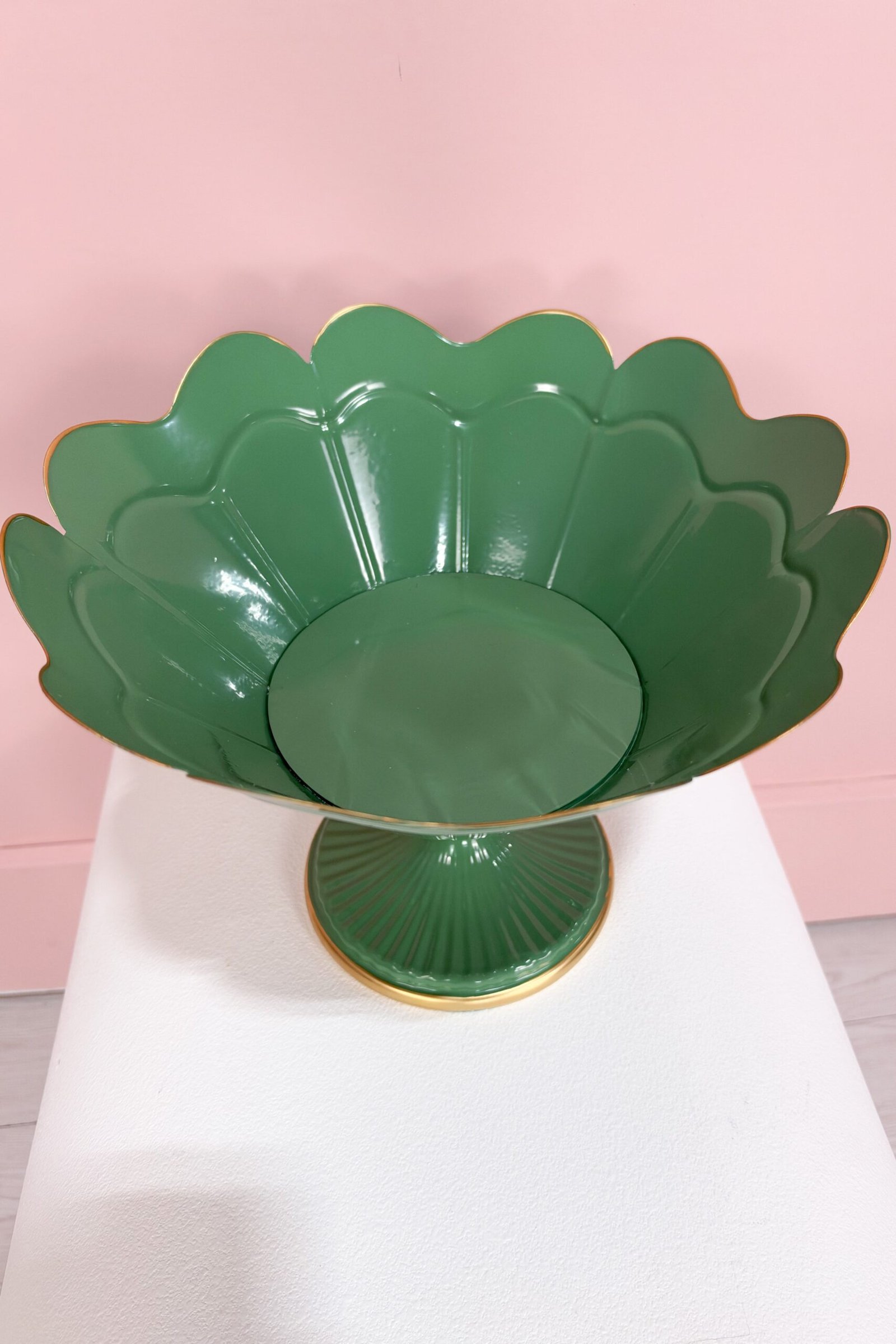 Scallop Footed Planter