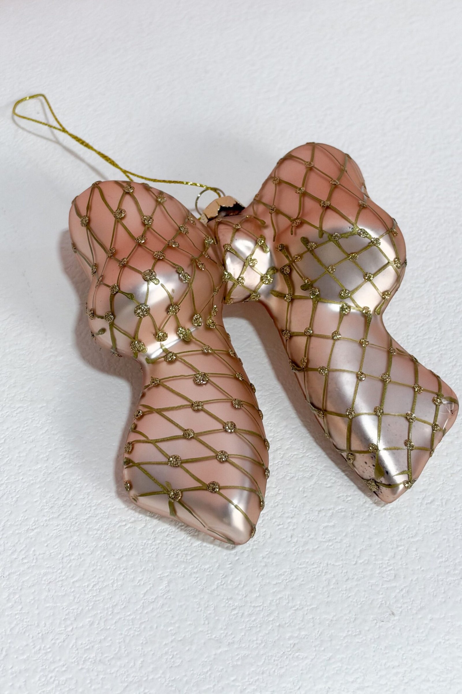 Glass Bow Ornament w/ Glitter